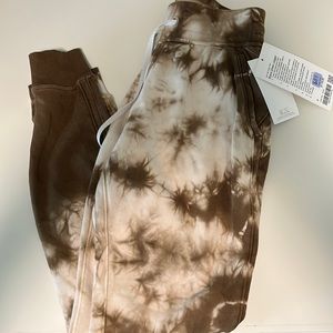 Lululemon Warm Down Jogger sweats 4 NWT